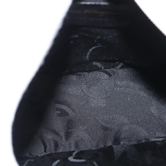 Salvatore Ferragamo Gancini Shoulder Bag Leather White Gold Auth BA8782