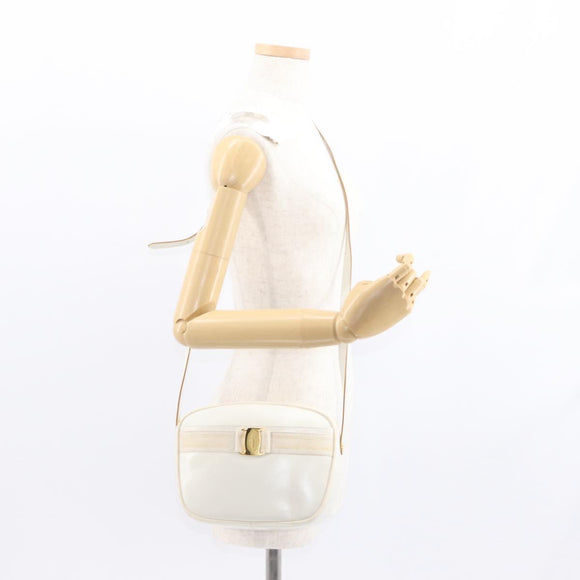 Salvatore Ferragamo Gancini Shoulder Bag Leather White Gold Auth BA8782