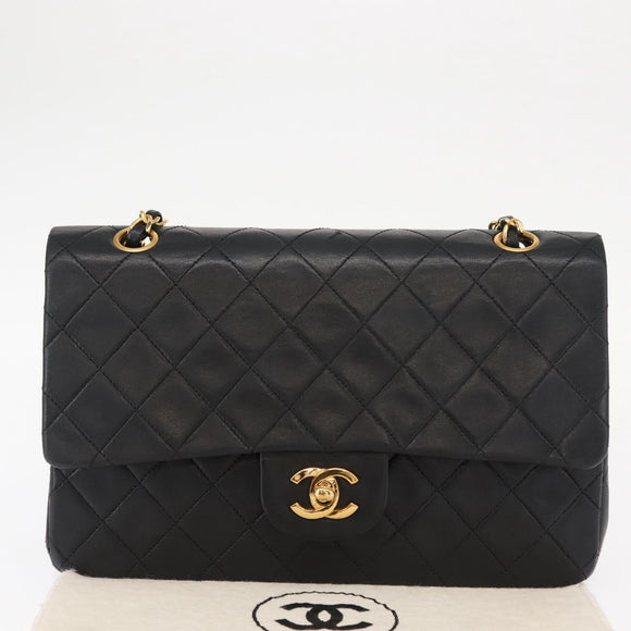 CHANEL Matelasse 25 Double Flap Chain Bag Lamb Skin Black Gold CC Auth BA9001SAM