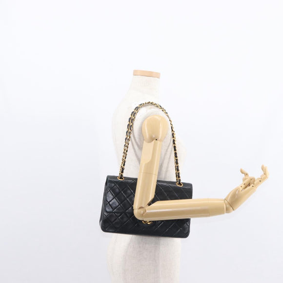 CHANEL Matelasse 25 Double Flap Chain Bag Lamb Skin Black Gold CC Auth BA9002SAV