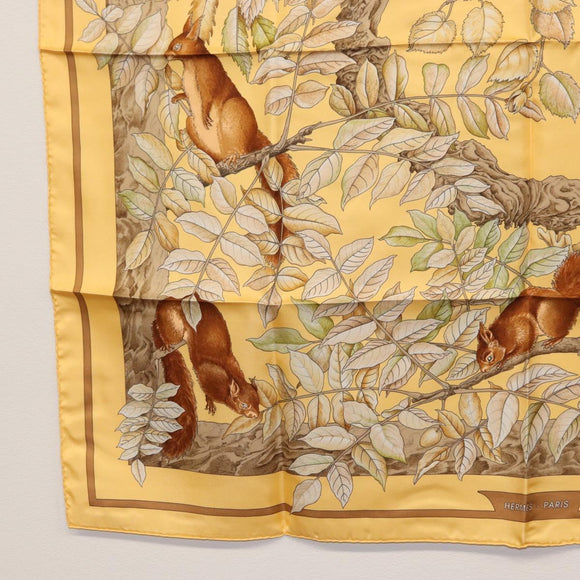 HERMES Carre 90 Scarf ""Casse Noisette"" Silk Beige Auth BA9454