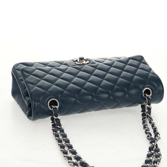 CHANEL Matelasse 25 Double Flap Chain Bag Lamb Skin Navy Silver CC Auth BA9464SM