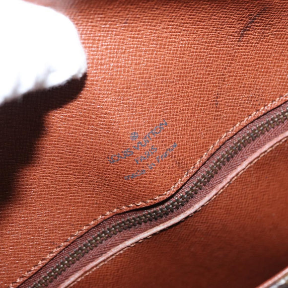 LOUIS VUITTON Monogram Saint Cloud GM Shoulder Bag M51242 LV Auth BA9523