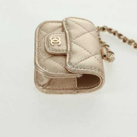 CHANEL Matelasse Air Pods Etui 2024 Jahresgeschenk Lammleder Gold CC Auth BA9648SM