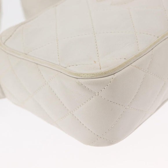CHANEL Matelasse Shoulder Bag Lamb Skin White Gold CC Auth BA9689