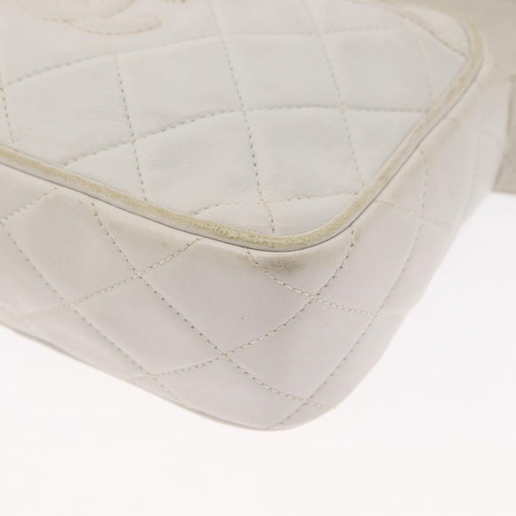 CHANEL Matelasse Shoulder Bag Lamb Skin White Gold CC Auth BA9689