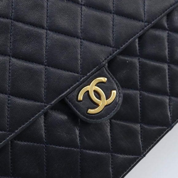 CHANEL Matelassé Chain Schultertasche Lammleder Marine Gold CC Auth BAZ147