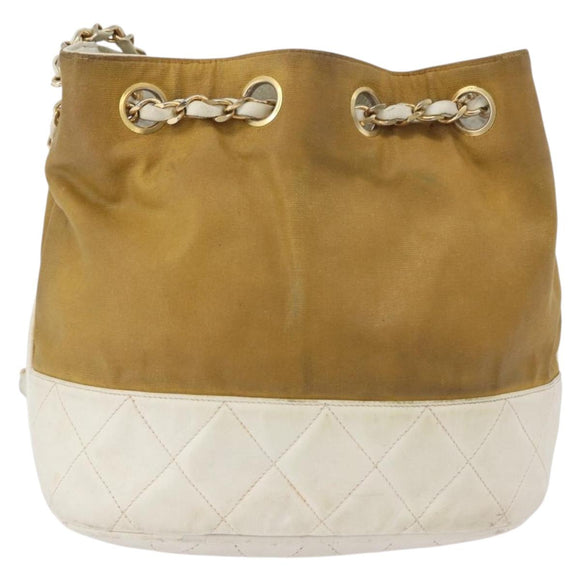 CHANEL Matelasse Drawstring Chain Shoulder Bag Leather Beige Gold CC Auth BAZ157