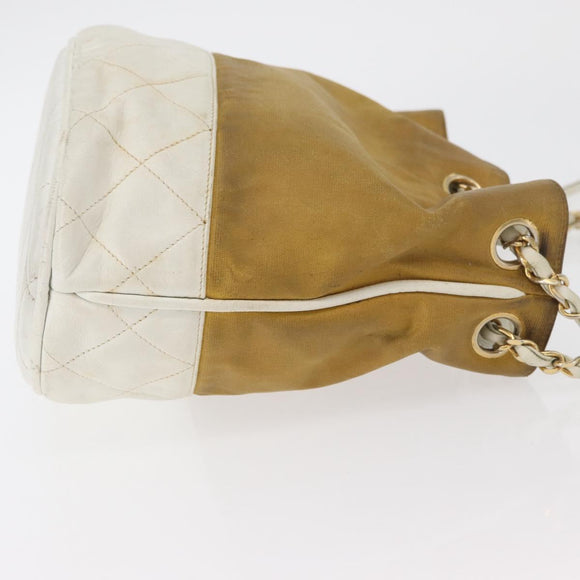 CHANEL Matelasse Drawstring Chain Shoulder Bag Leather Beige Gold CC Auth BAZ157