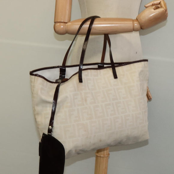FENDI Zucca Canvas Tote Bag White Silver Auth BD1245