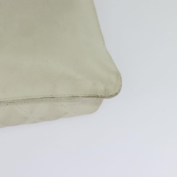 CHANEL Shoulder Bag Lamb Skin White CC Auth BD1411