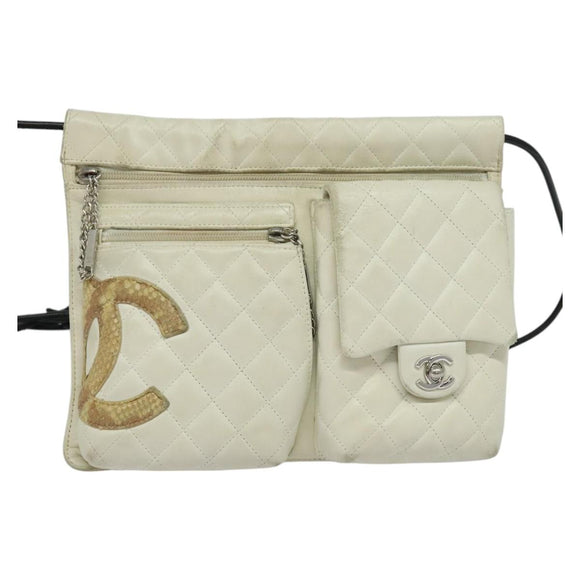 CHANEL Shoulder Bag Lamb Skin White CC Auth BD1411
