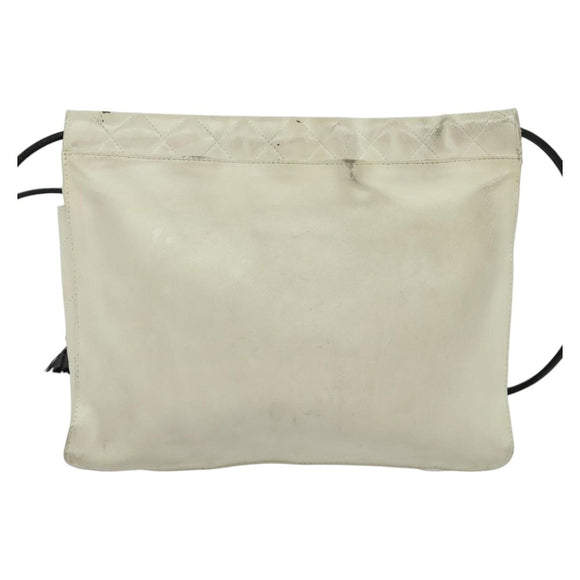 CHANEL Shoulder Bag Lamb Skin White CC Auth BD1411