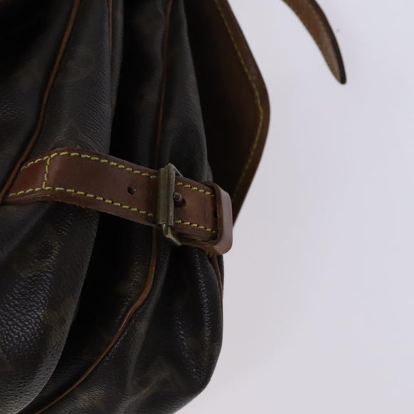 LOUIS VUITTON Monogram Saumur 30 Shoulder Bag M42256 LV Auth BD1799