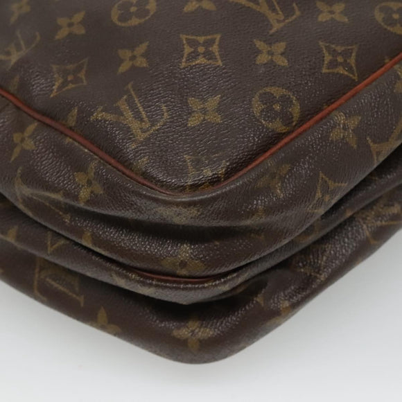 LOUIS VUITTON Monogram Reporter GM Shoulder Bag M45252 LV Auth BD201