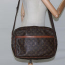 LOUIS VUITTON Monogram Reporter GM Shoulder Bag M45252 LV Auth BD201-21