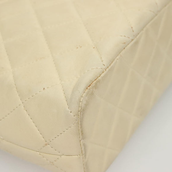 CHANEL Matelasse Chain Tote Bag Lamb Skin Beige CC Auth BD2075