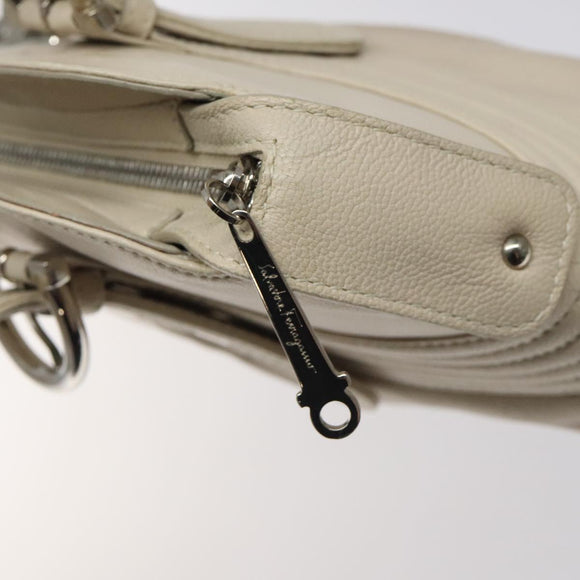Salvatore Ferragamo Gancini Shoulder Bag Leather White Silver Auth BD2130