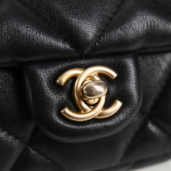 CHANEL Matelasse Chain Pouch Shoulder Bag Lamb Skin Black Gold CC Auth BD2191M