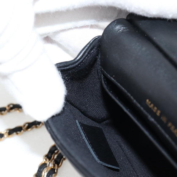 CHANEL Matelasse Chain Pouch Shoulder Bag Lamb Skin Black Gold CC Auth BD2191M