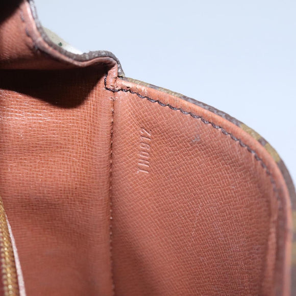 LOUIS VUITTON Monogram Saint Cloud GM Shoulder Bag M51242 LV Auth BD275