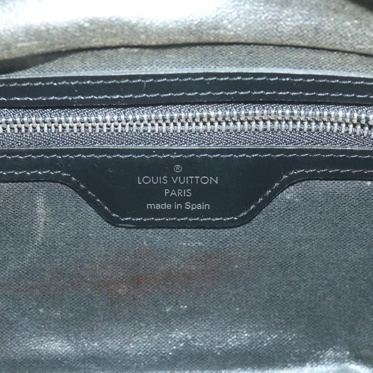 LOUIS VUITTON Taiga Parana Clutch Bag Epicea M30752 LV Auth bs10027