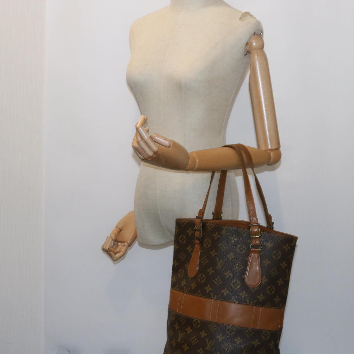 LOUIS VUITTON Monogram Bucket GM Shoulder Bag USA limited T42236 LV Auth bs10102