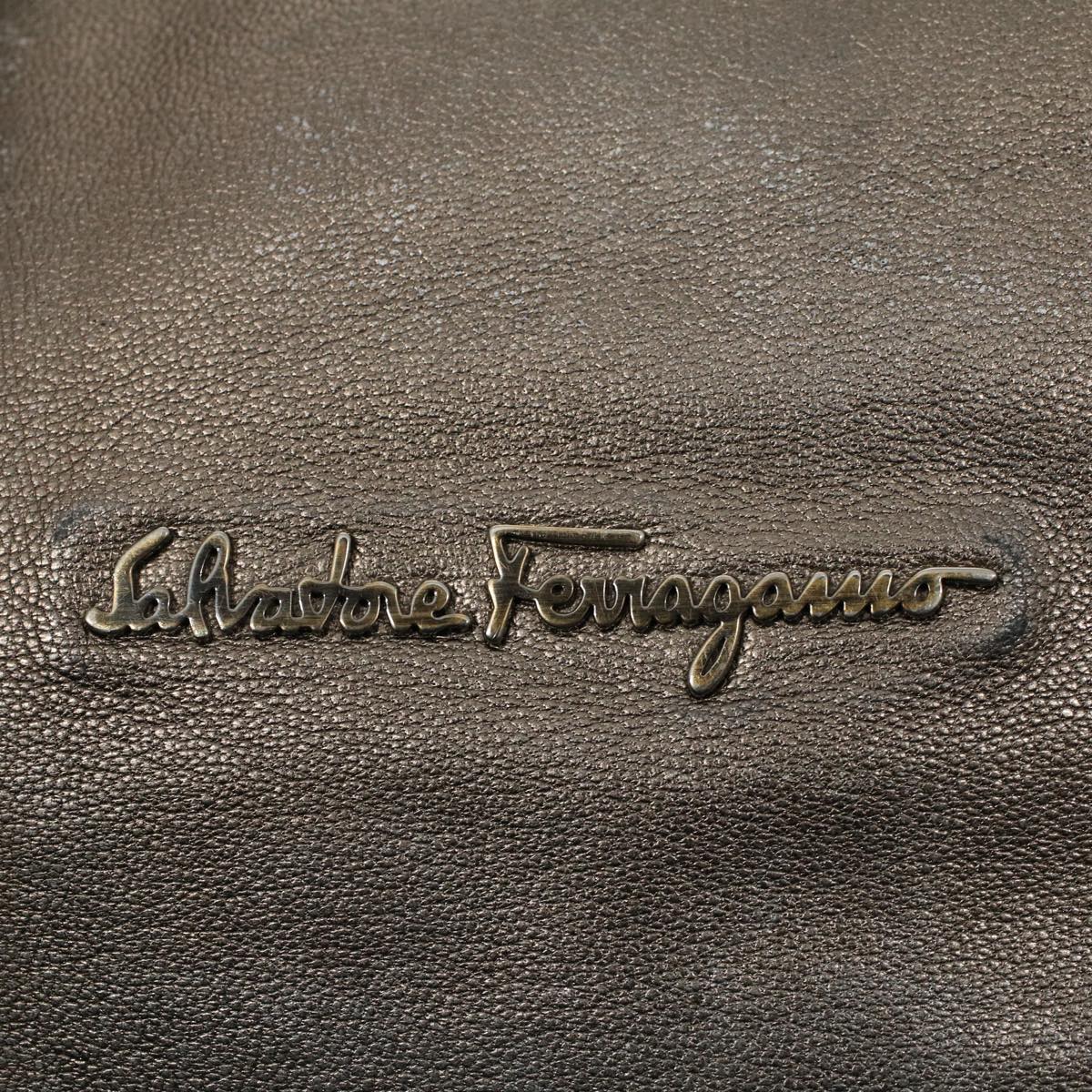 Salvatore Ferragamo Shoulder Bag Leather Silver GG-21B985 Auth bs10160