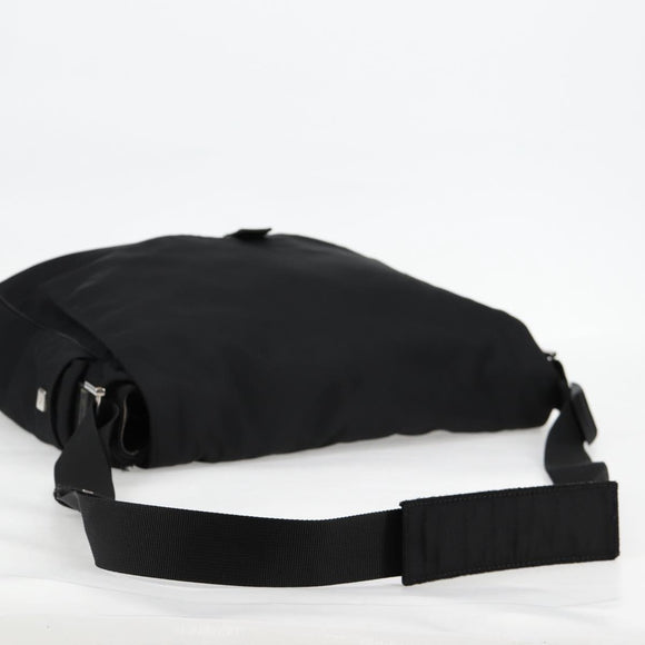 GUCCI Shoulder Bag Nylon Black Auth bs10426