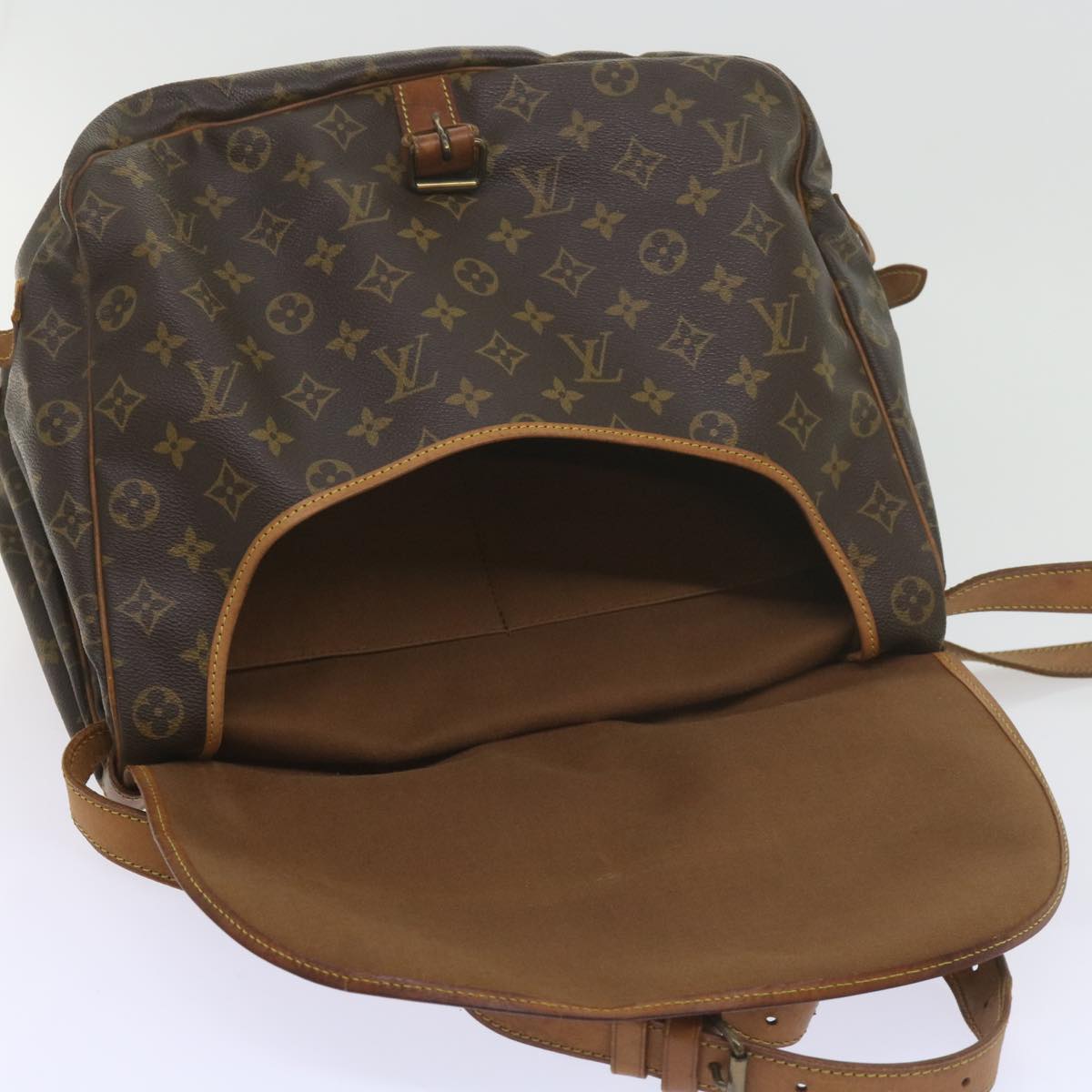 LOUIS VUITTON Monogram Saumur 35 Shoulder Bag M42254 LV Auth bs10450