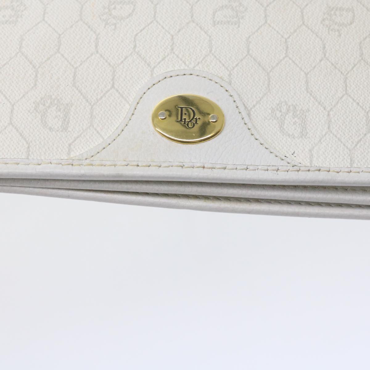 Christian Dior Honeycomb Canvas Chain Shoulder Bag White Auth bs10474