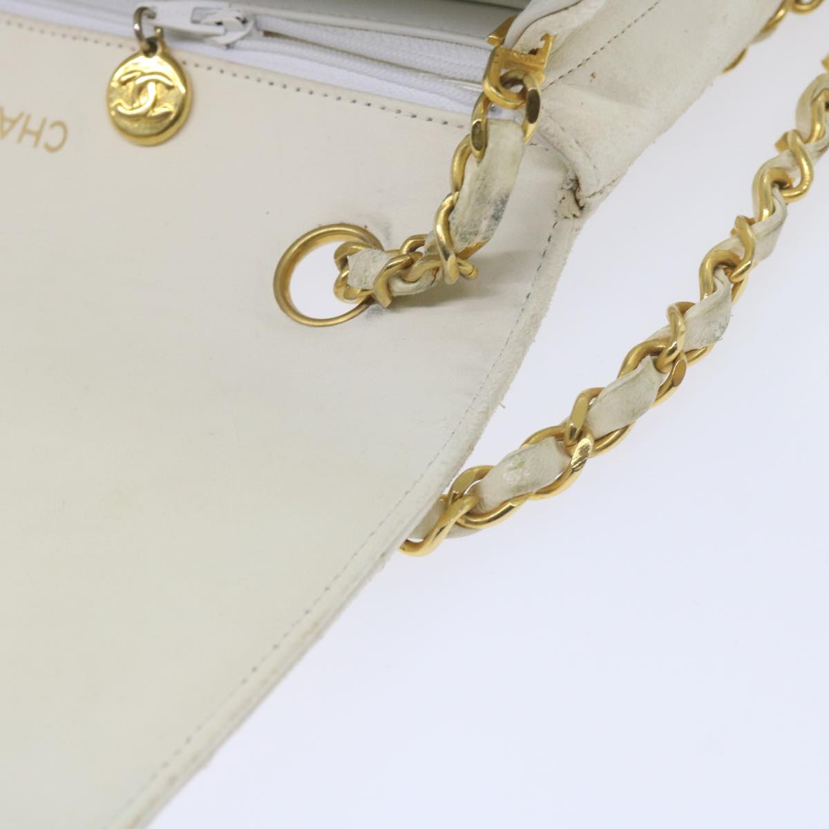 CHANEL Matelasse Chain Shoulder Bag Lamb Skin White CC Auth bs10562