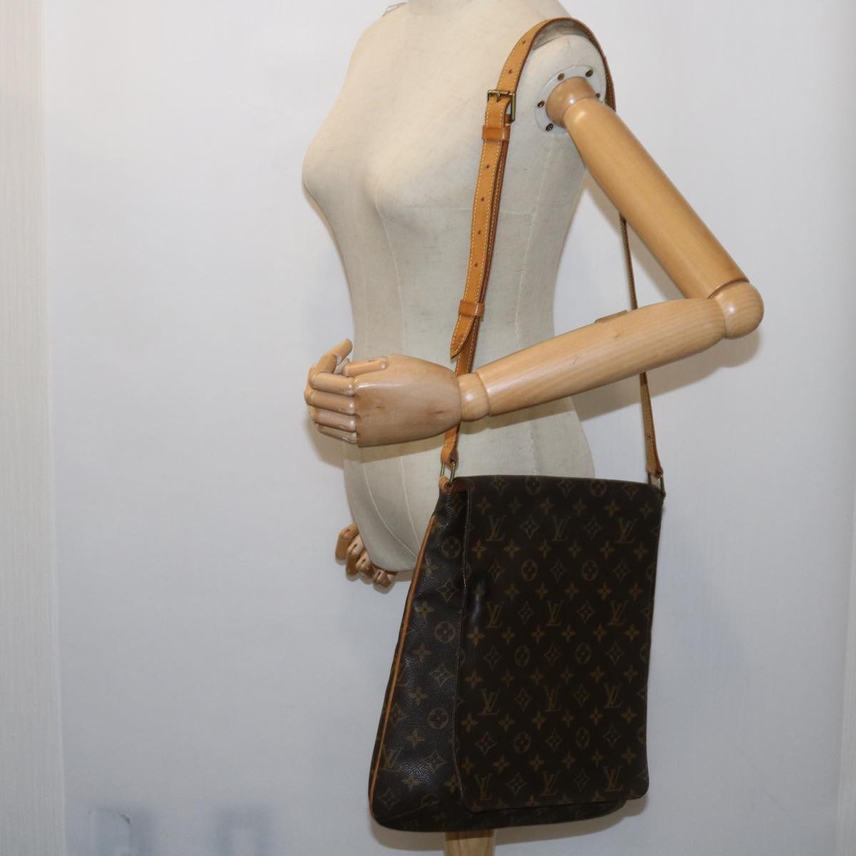 LOUIS VUITTON Monogram Musette Shoulder Bag M51256 LV Auth bs10585