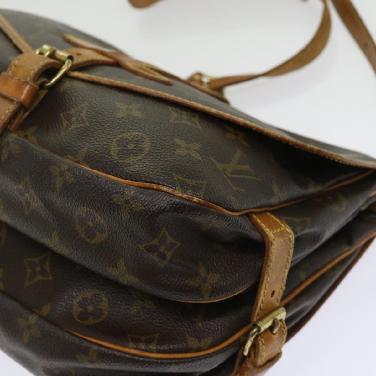 LOUIS VUITTON Monogram Saumur 30 Shoulder Bag M42256 LV Auth bs10650