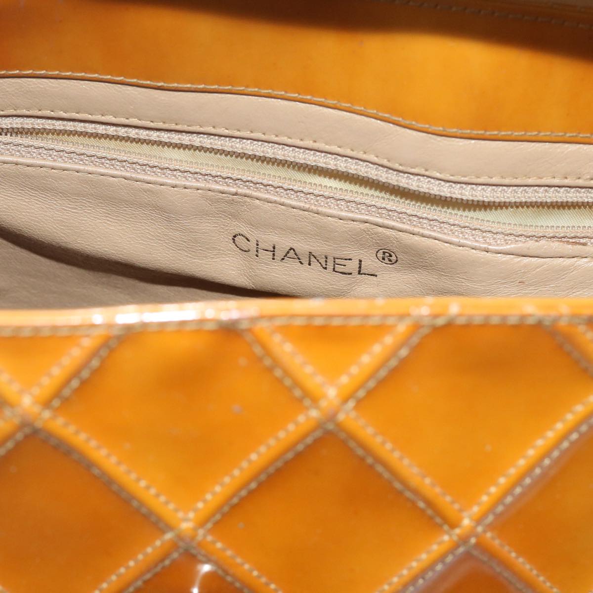 CHANEL Matelasse Shoulder Bag Patent leather Yellow CC Auth bs10699