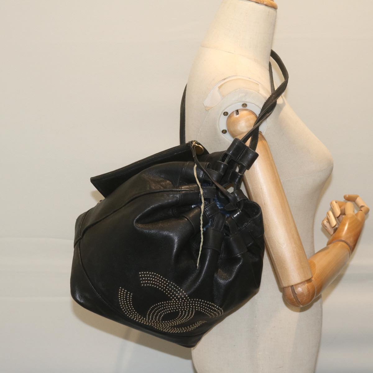 CHANEL Shoulder Bag Lamb Skin Black CC Auth bs10702