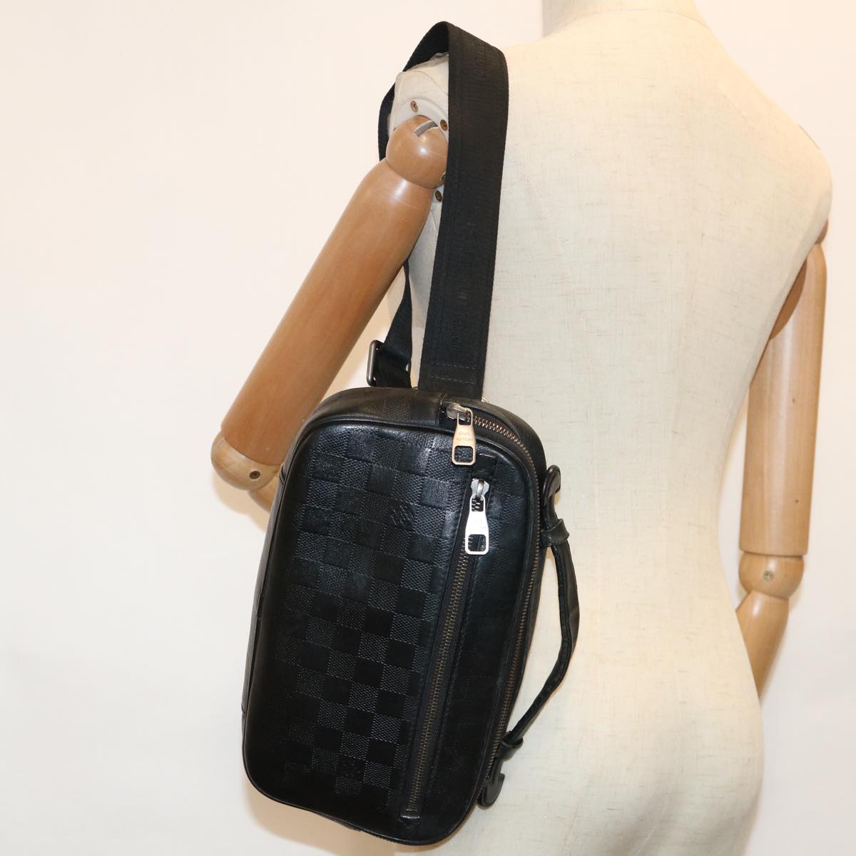 LOUIS VUITTON Damier Anfini Ambreil ShoulderBag Black Onyx N41288 Auth bs10716