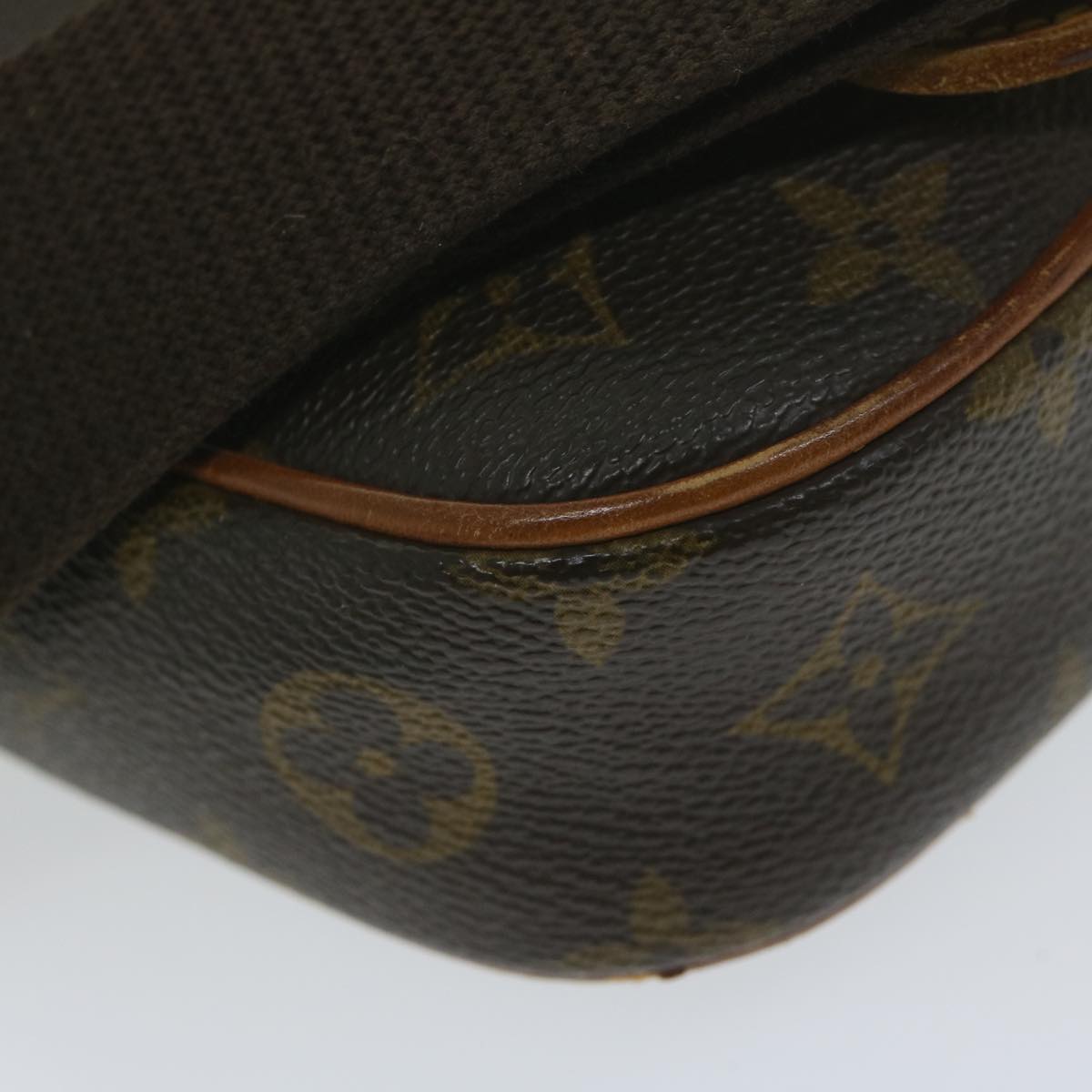 LOUIS VUITTON Monogram Pochette Gange Shoulder Bag M51870 LV Auth bs10856