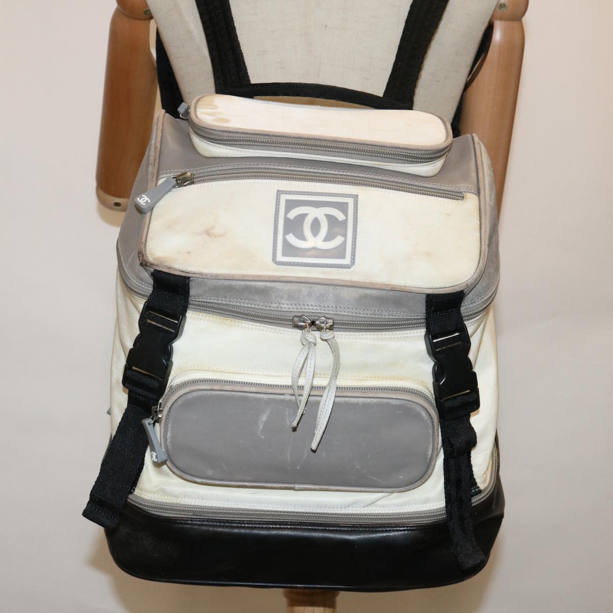 CHANEL Backpack Nylon Beige CC Auth bs10906