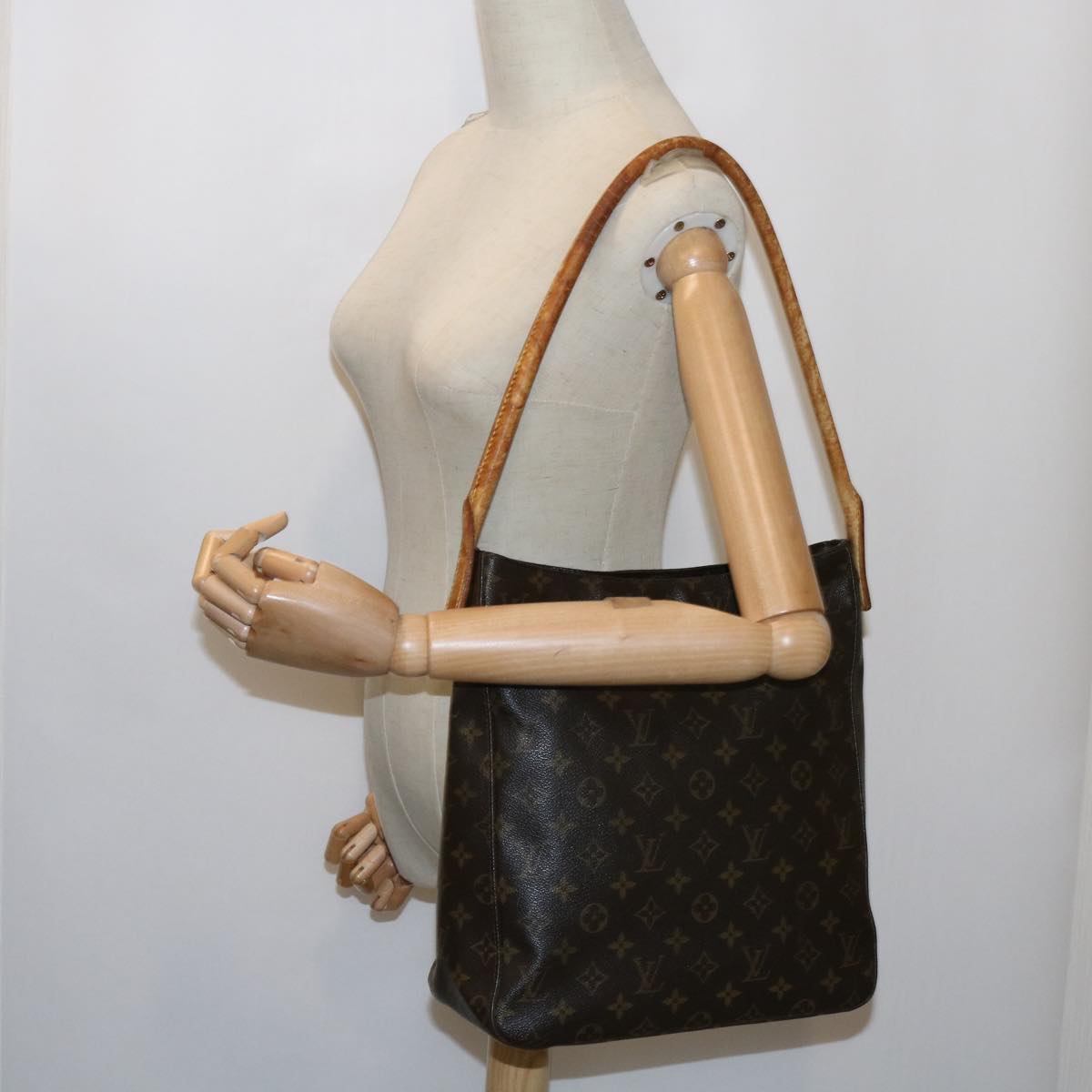 LOUIS VUITTON Monogram Looping GM Shoulder Bag M51145 LV Auth bs10963