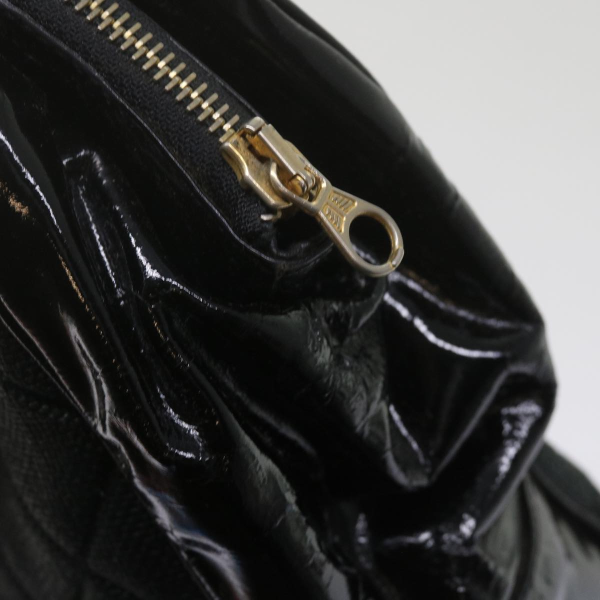 CHANEL Matelasse Chain Shoulder Bag Patent leather Black CC Auth bs11080