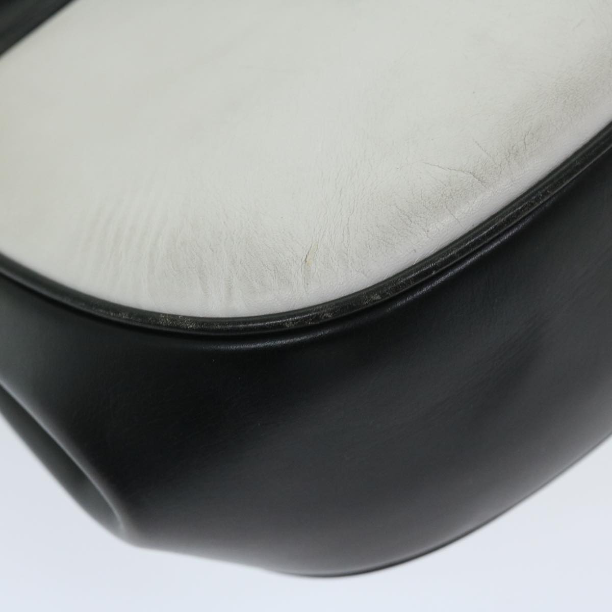 Salvatore Ferragamo Shoulder Bag Leather White Black Auth bs11184