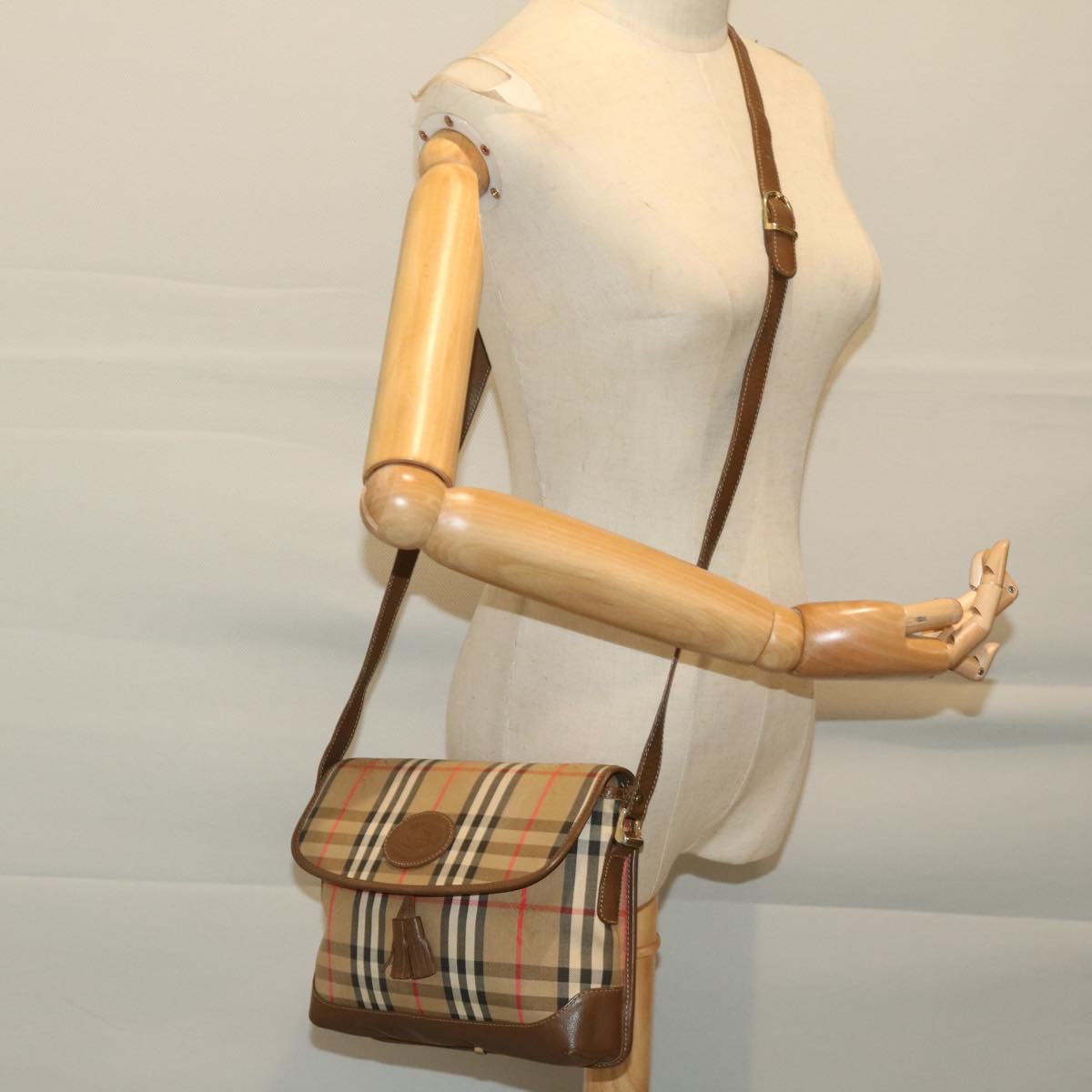 Burberrys Nova Check Shoulder Bag Nylon Canvas Beige Auth bs11256