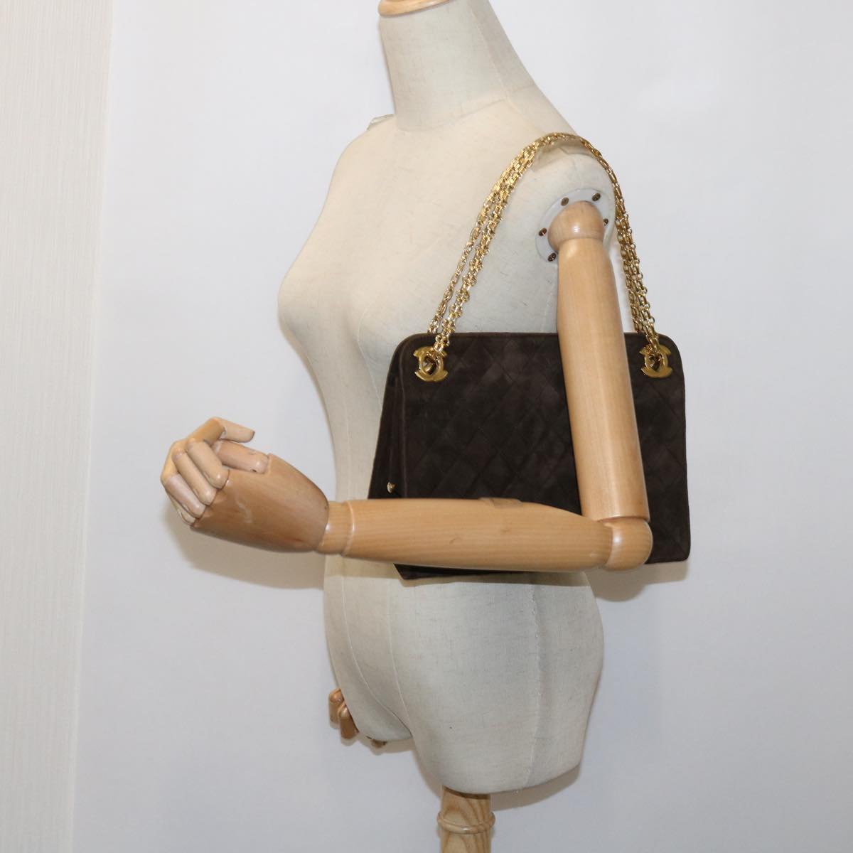 CHANEL Chain Shoulder Bag Suede Brown CC Auth bs11328