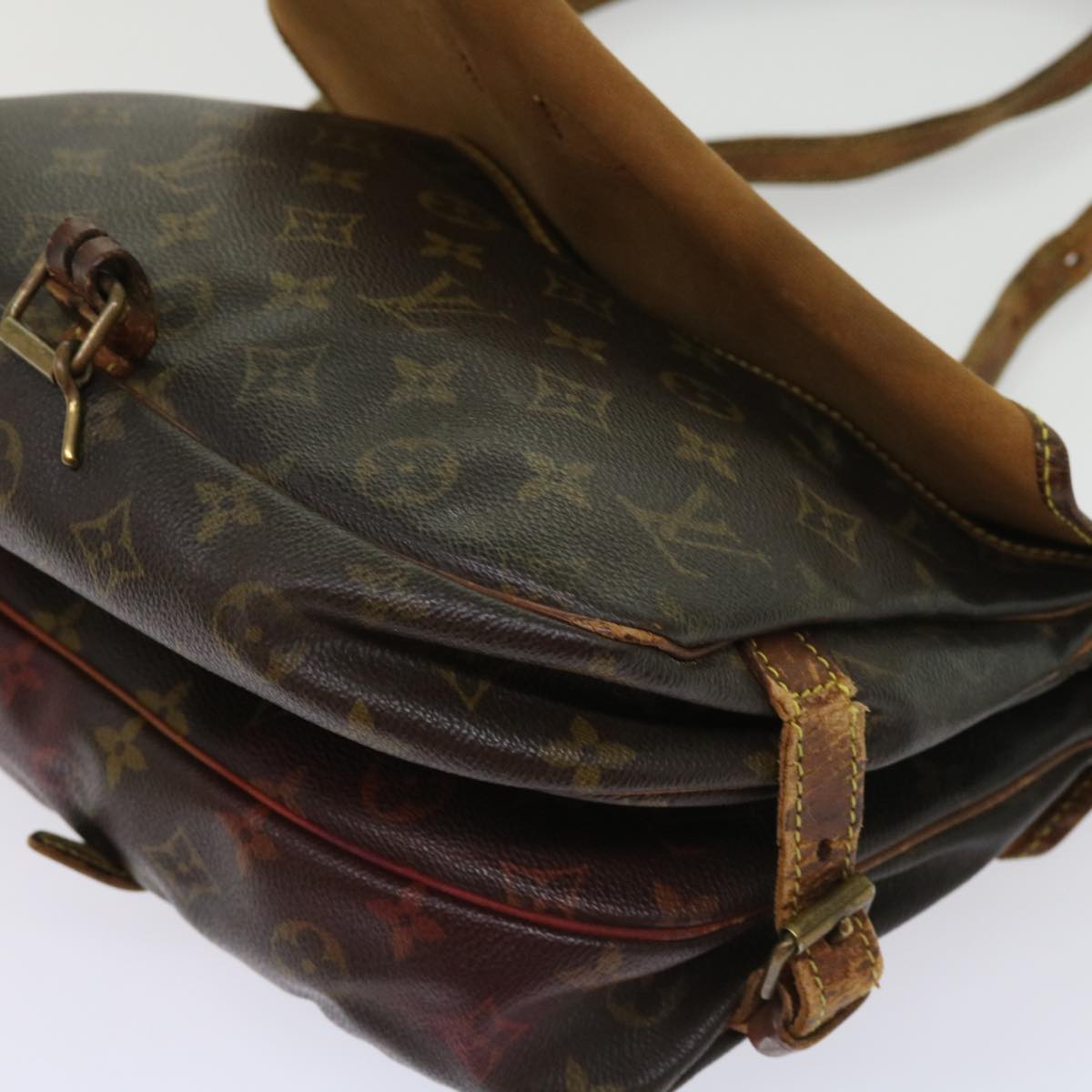 LOUIS VUITTON Monogram Saumur 30 Shoulder Bag M42256 LV Auth bs11337