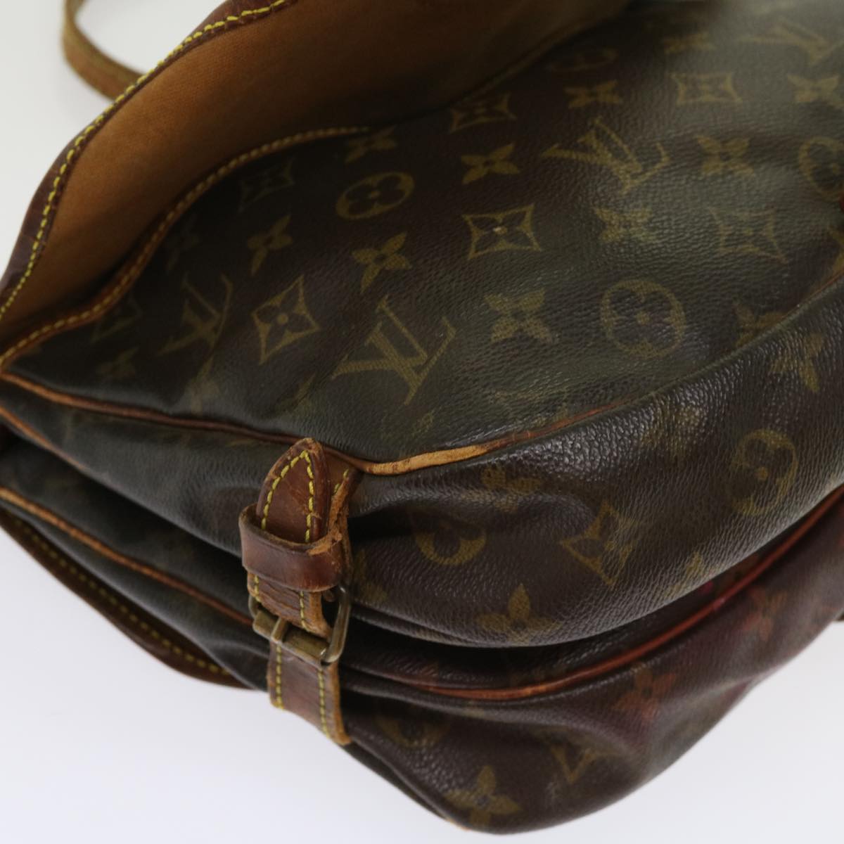 LOUIS VUITTON Monogram Saumur 30 Shoulder Bag M42256 LV Auth bs11337