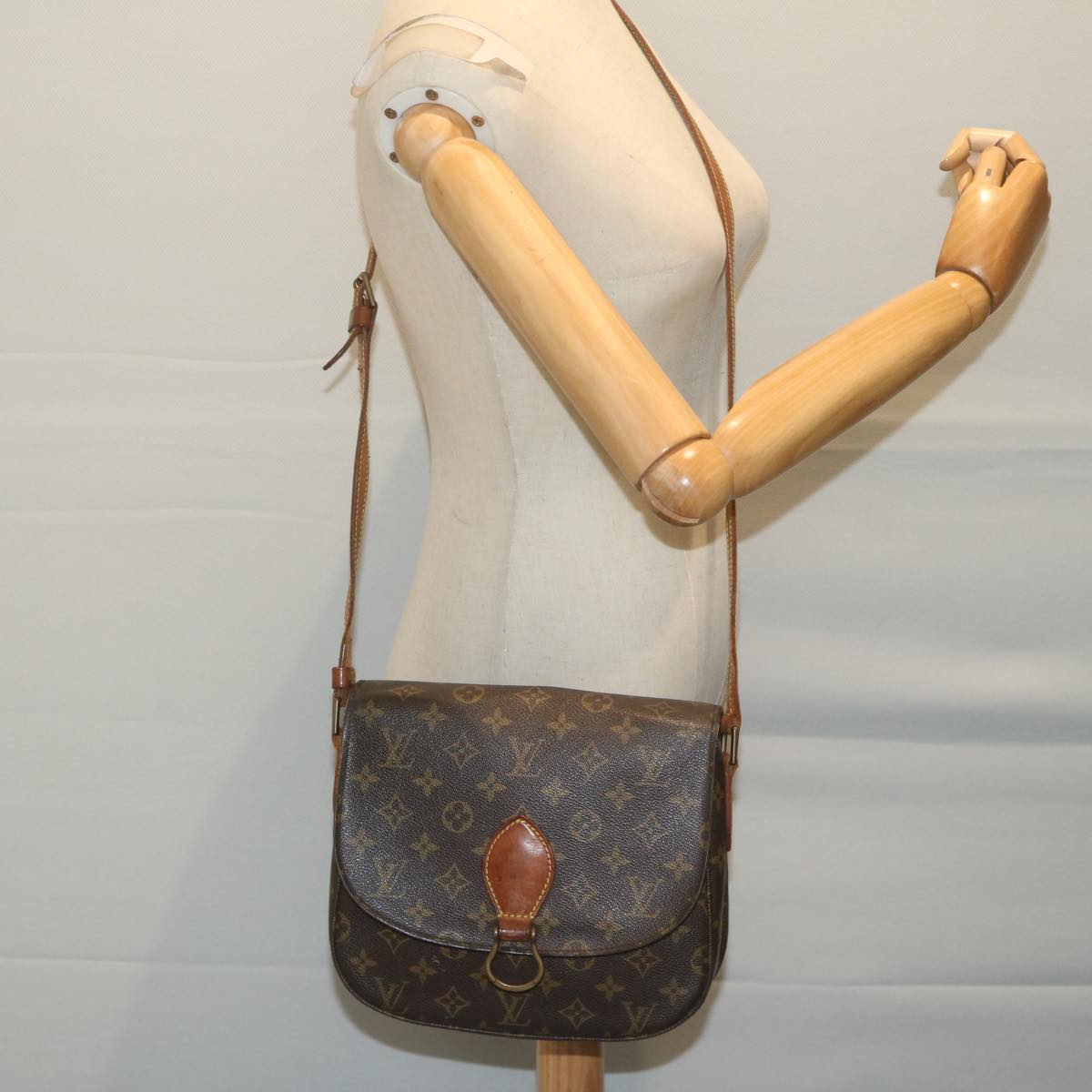 LOUIS VUITTON Monogram Saint Cloud GM Shoulder Bag M51242 LV Auth bs11495