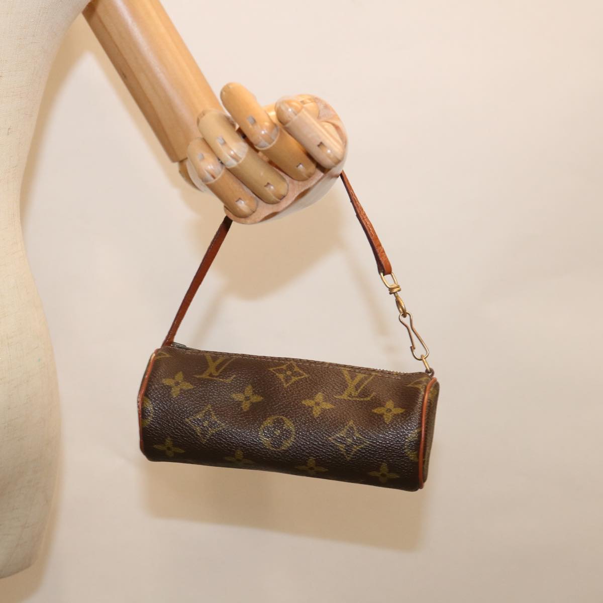 LOUIS VUITTON Monogram Papillon Pouch LV Auth bs11507