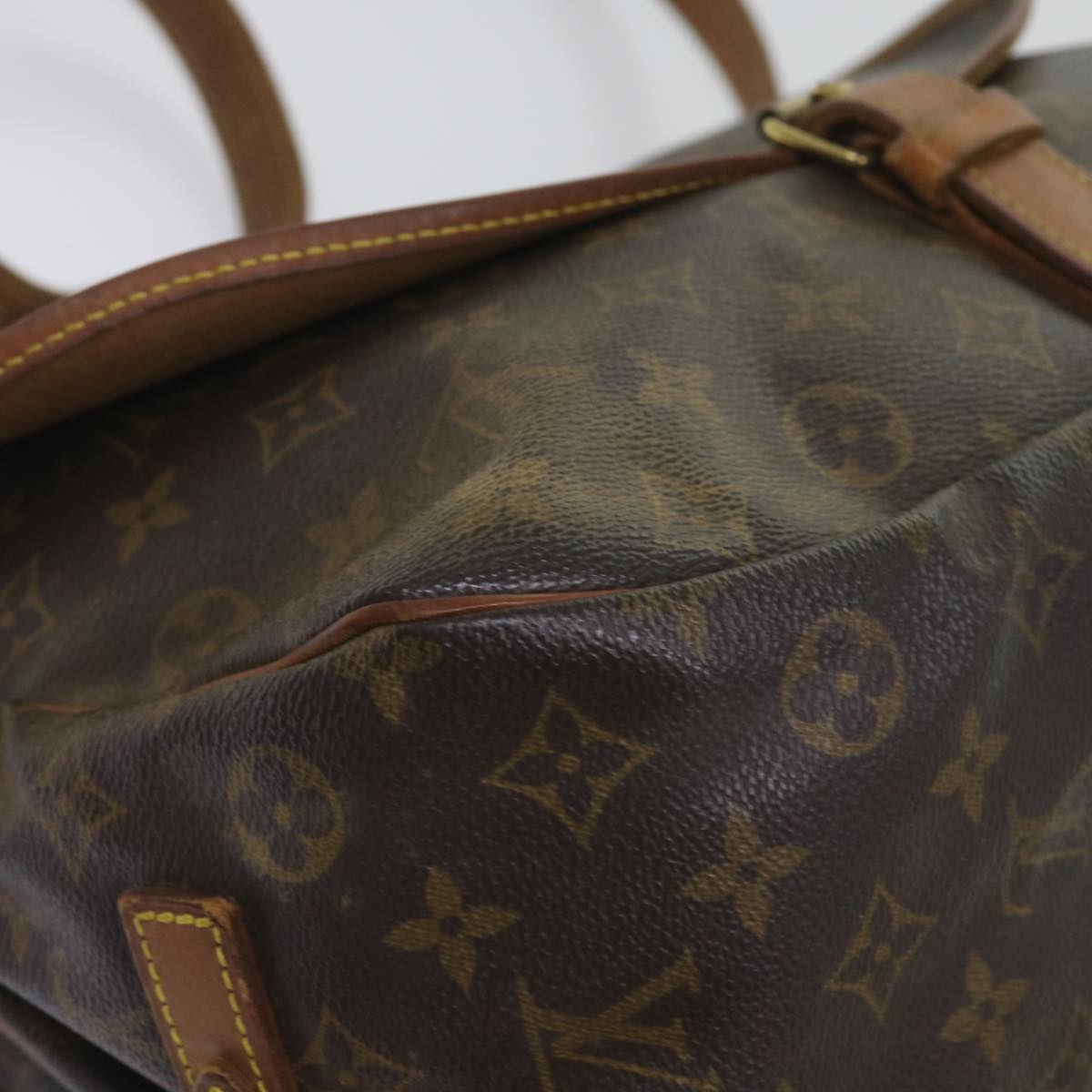 LOUIS VUITTON Monogram Saumur 35 Shoulder Bag M42254 LV Auth bs11608