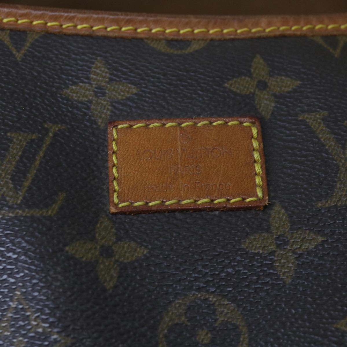 LOUIS VUITTON Monogram Saumur 35 Shoulder Bag M42254 LV Auth bs11608